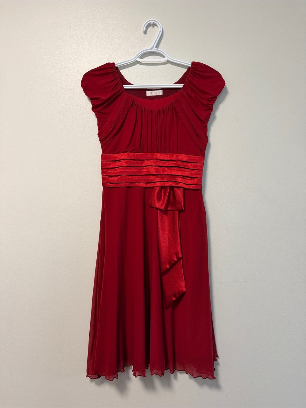 Vintage Red Cap-Sleeve Empire Waist Dress with Satin Sash